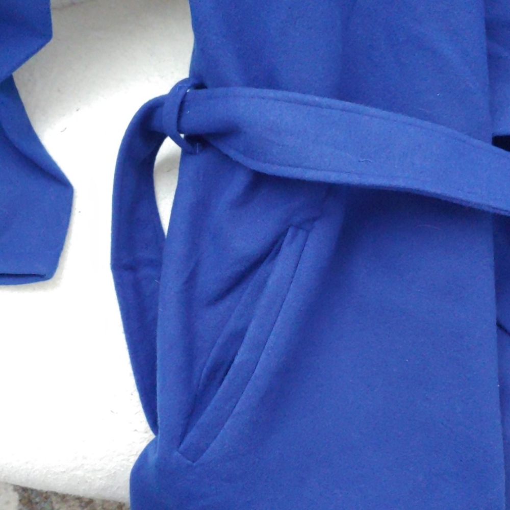 Blue coat - Picture 3 of 3